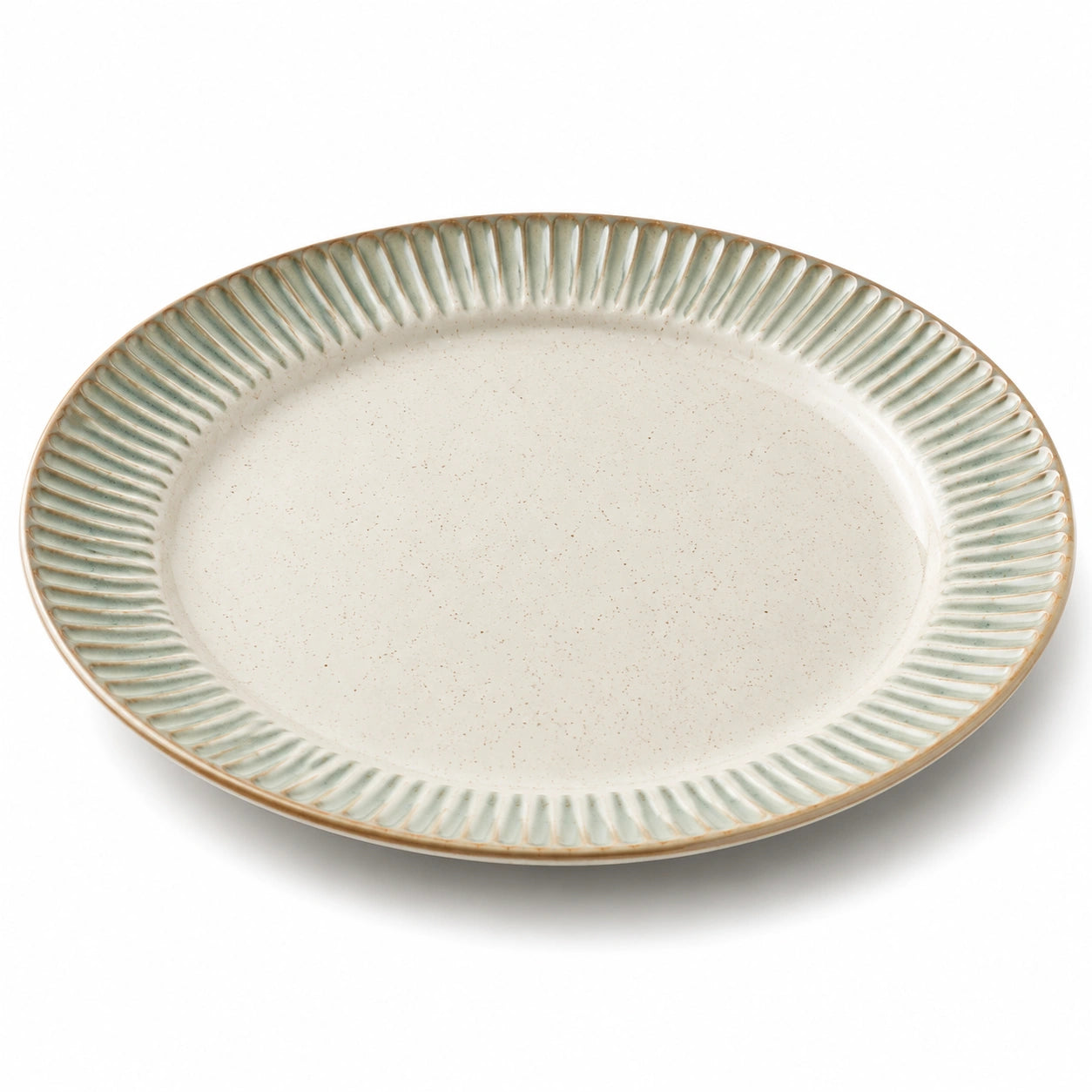 Piatto ovale 32 cm in ceramica avorio e verde salvia con bordo scanalato per servire